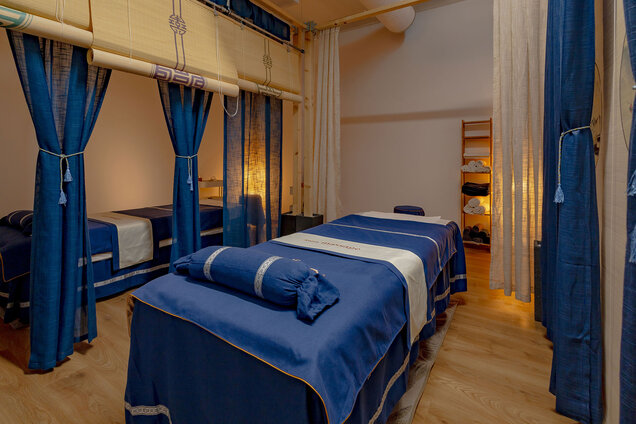 Großes Zimmer Sun Massage